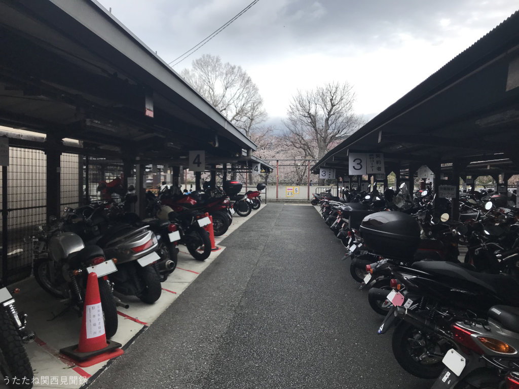 先斗町バイク駐車場