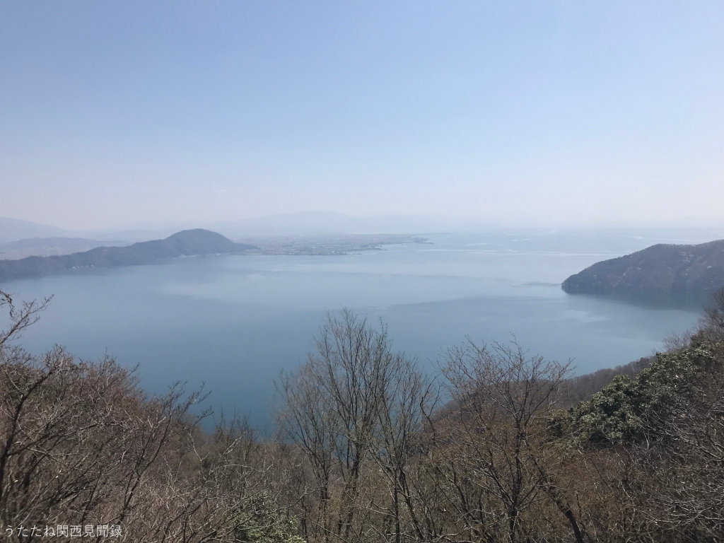 高台から望む琵琶湖