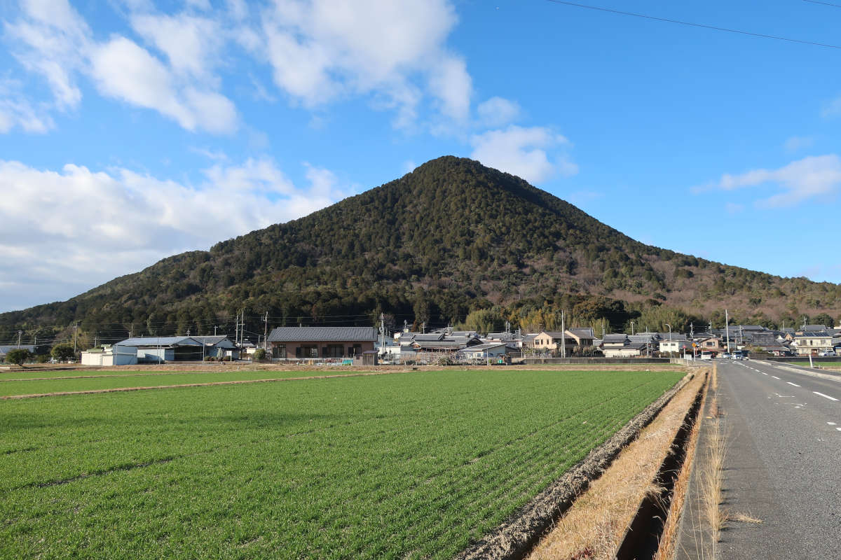 近江富士（三上山）